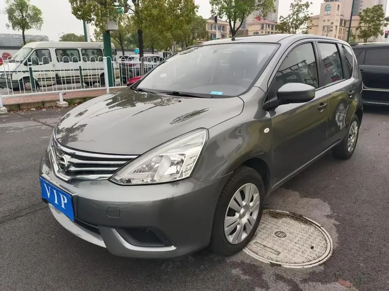 Nissan Livina, 2015