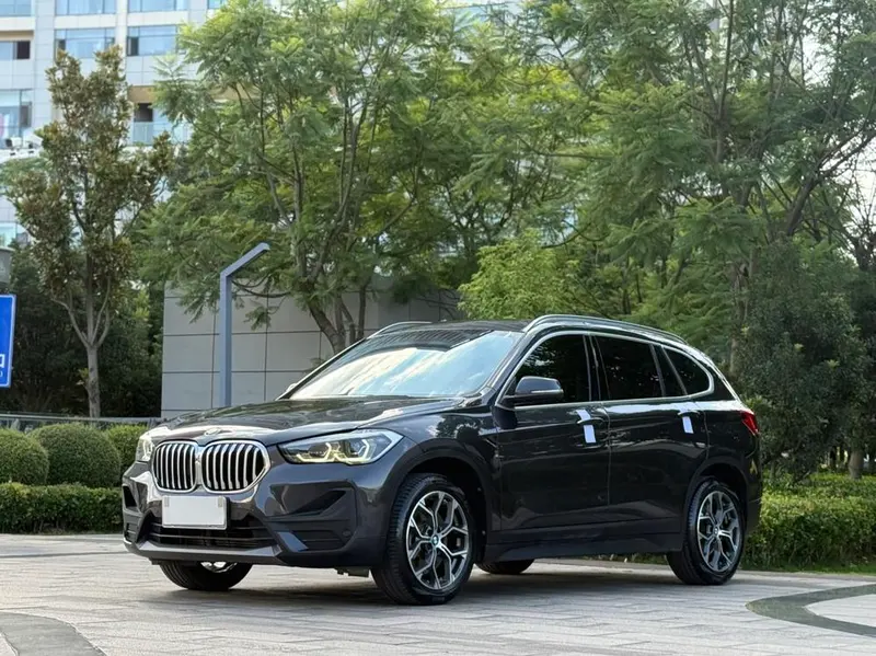 BMW X1 sDrive25Li Leading Version, 2022 — фото 1