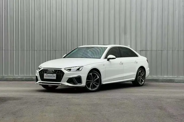 Audi A4L, 2020