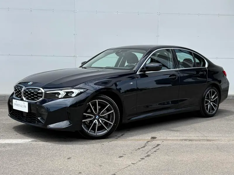BMW 3-Series, 2025