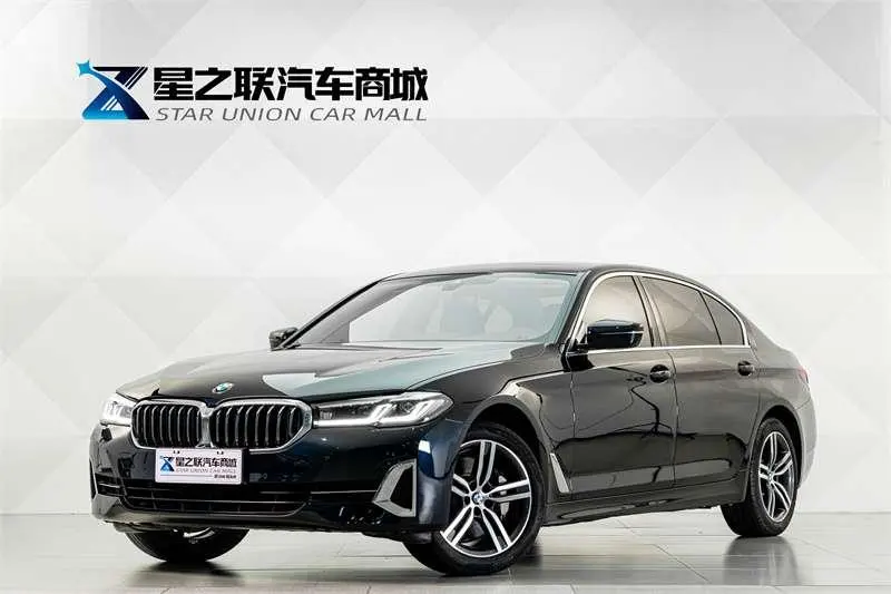 BMW 5-Series, 2022