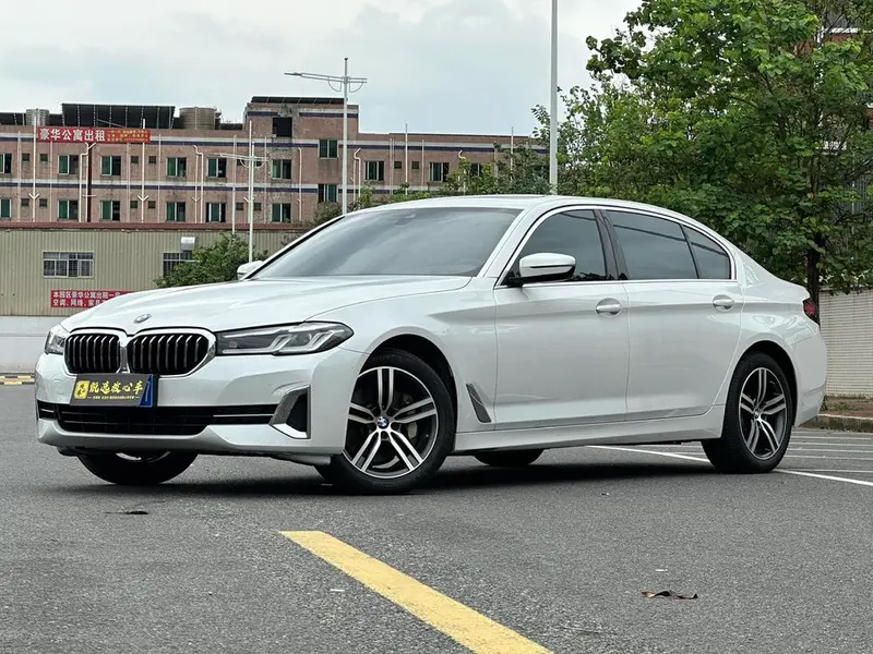 BMW 5-Series, 2023