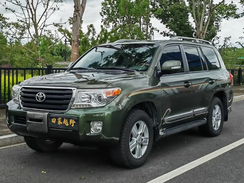 Toyota Land Cruiser, 2012