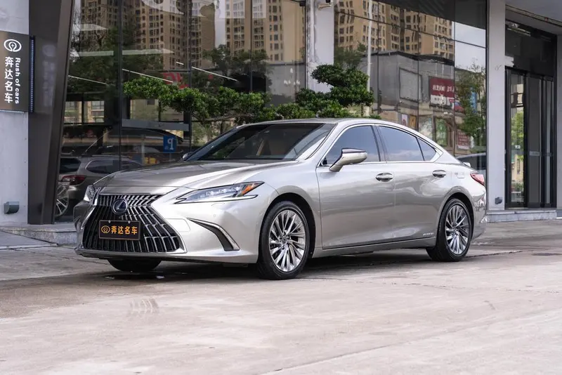 Lexus ES 300h Edition, 2021 — фото 1