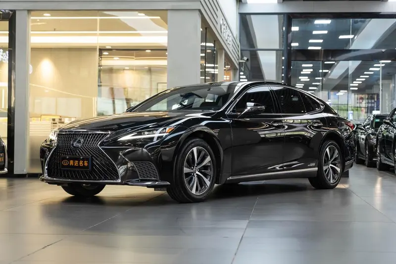 Lexus LS, 2021