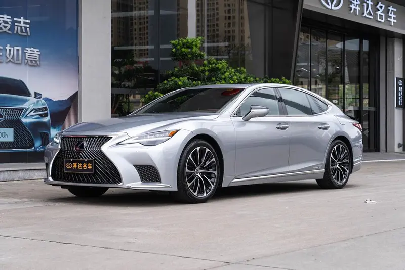 Lexus LS, 2021