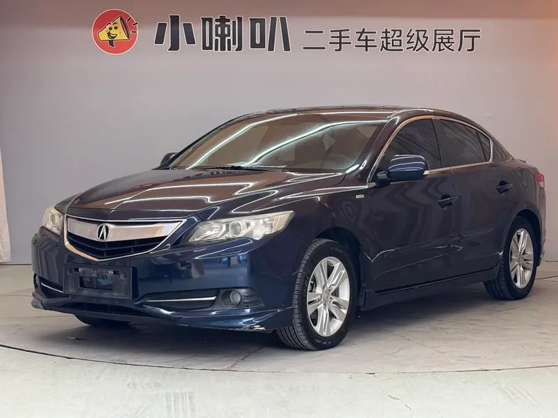 Acura ILX, 2013