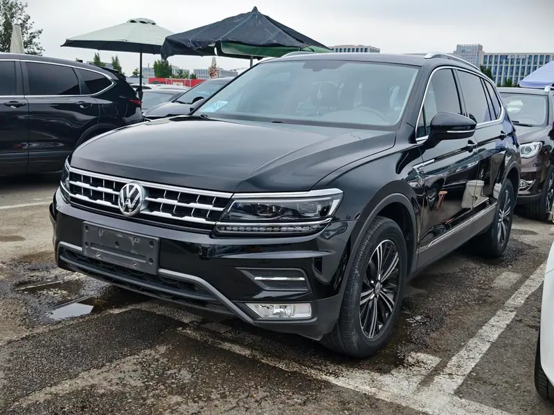 Volkswagen Tiguan L 380TSI Auto 4WD Luxury Edition, 2018 — фото 1
