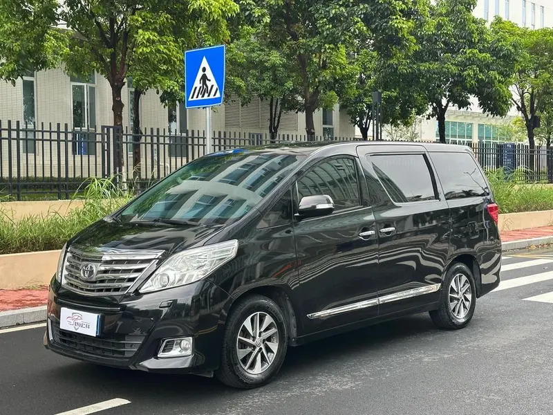 Toyota Alphard, 2012