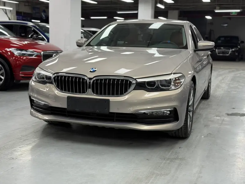 BMW 5-Series, 2018