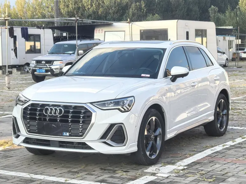 Audi Q3, 2022