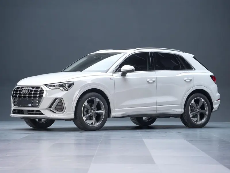 Audi Q3 35 TFSI Fashion Version, 2023 — фото 1