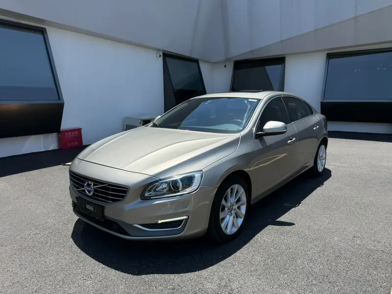 Volvo S60, 2015