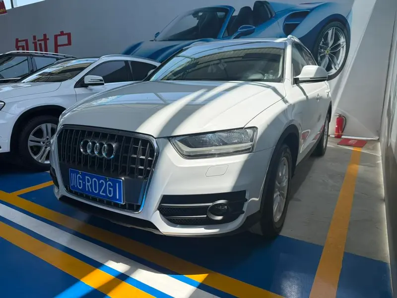 Audi Q3, 2013