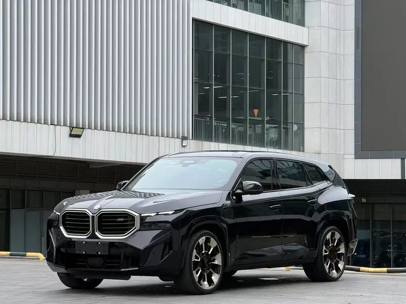BMW XM, 2023
