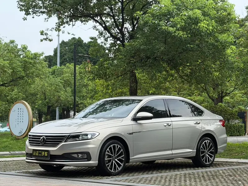 Volkswagen Lavida 280TSI DSG Luxury Edition, 2021 — фото 1
