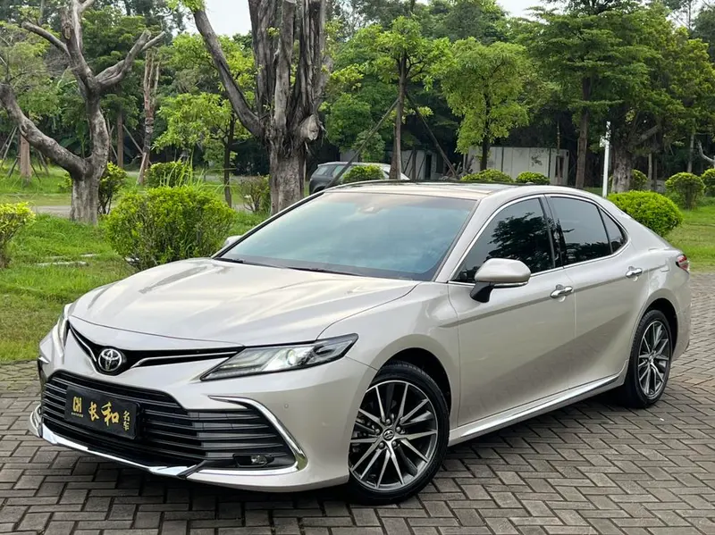 Toyota Camry, 2023