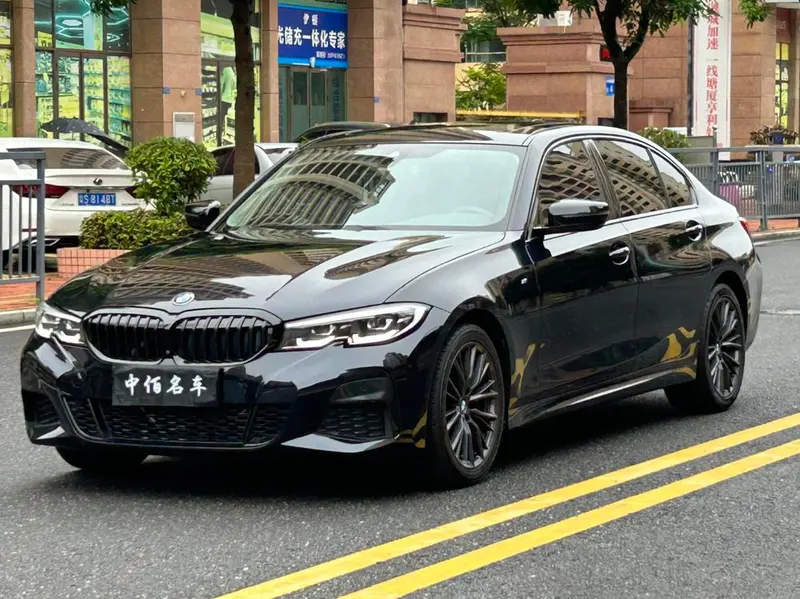BMW 3-Series, 2021