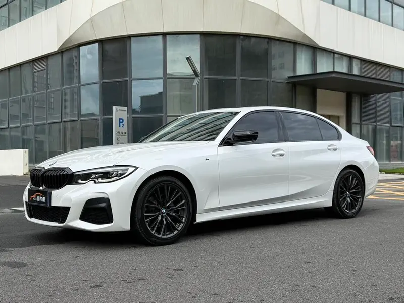 BMW 3-Series, 2021