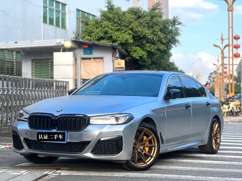 BMW 5-Series, 2021