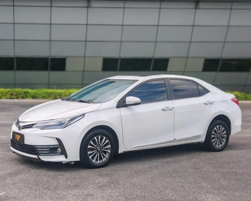 Toyota Corolla 1.2T S-CVT GL-i Edition CN5, 2018 — фото 1