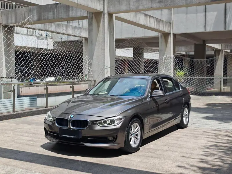 BMW 3-Series, 2013