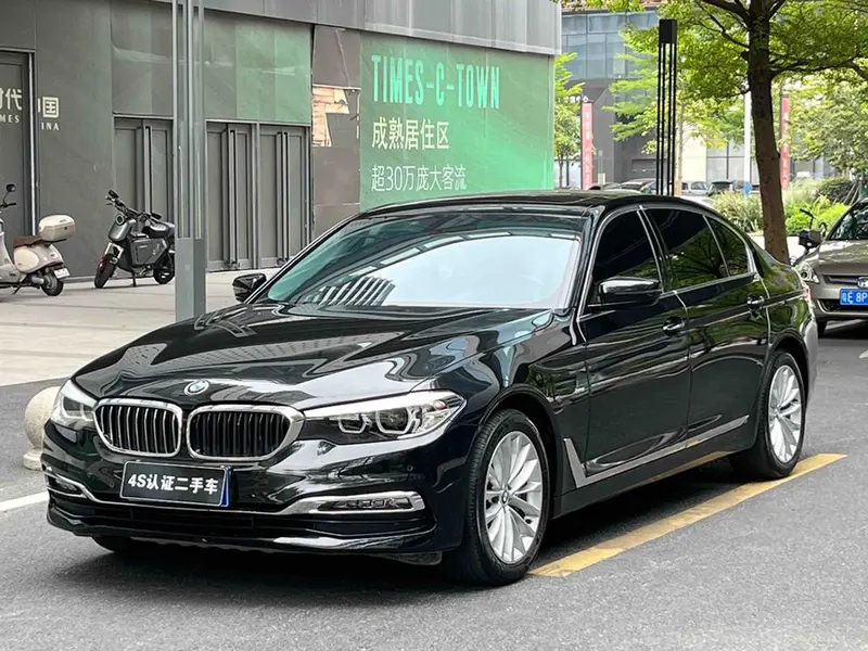 BMW 5-Series, 2018