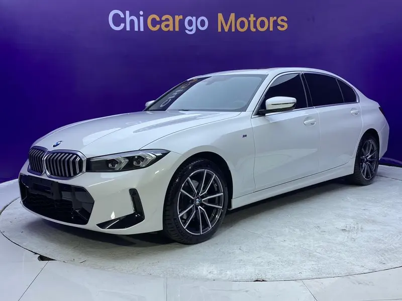 BMW 3-Series, 2023