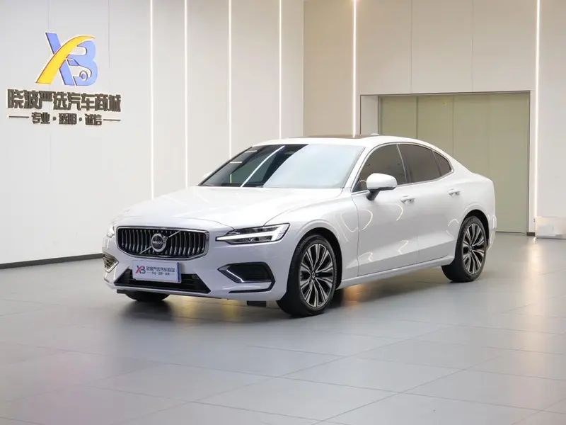Volvo S60, 2025