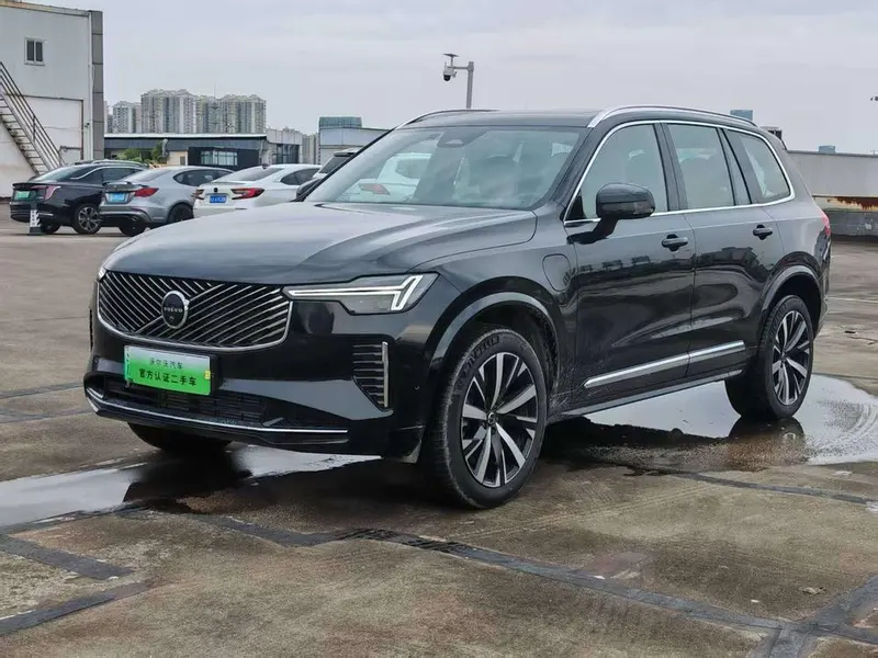 Volvo XC90 PHEV Facelift E Hybrid T8 Long Range Premium Luxury Edition 7 Seater, 2025 — фото 1