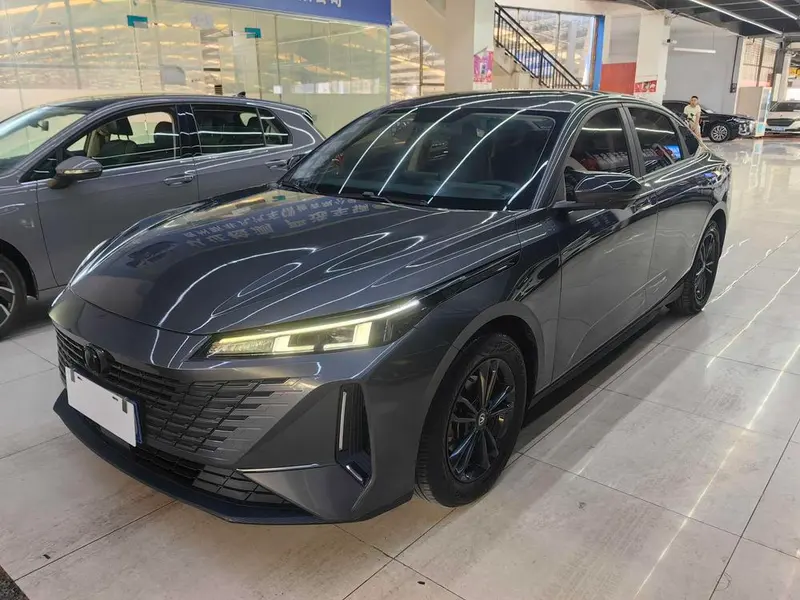 Changan Yida 1.5T GDI Auto Premium Version, 2023 — фото 1