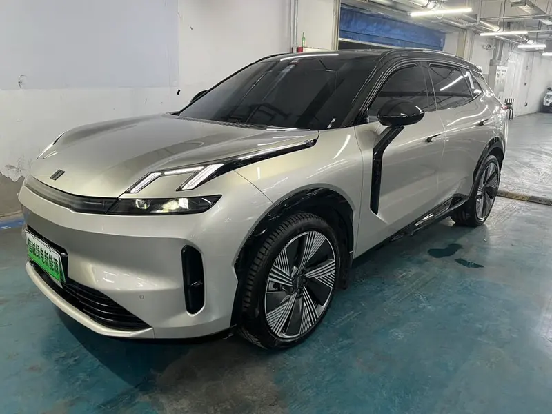 Lynk & Co 08 EM-P, 2023