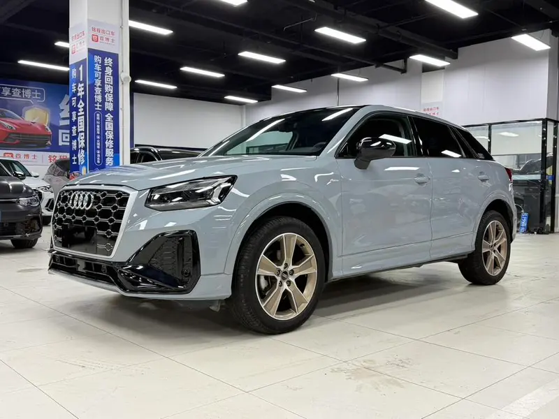 Audi Q2L, 2022