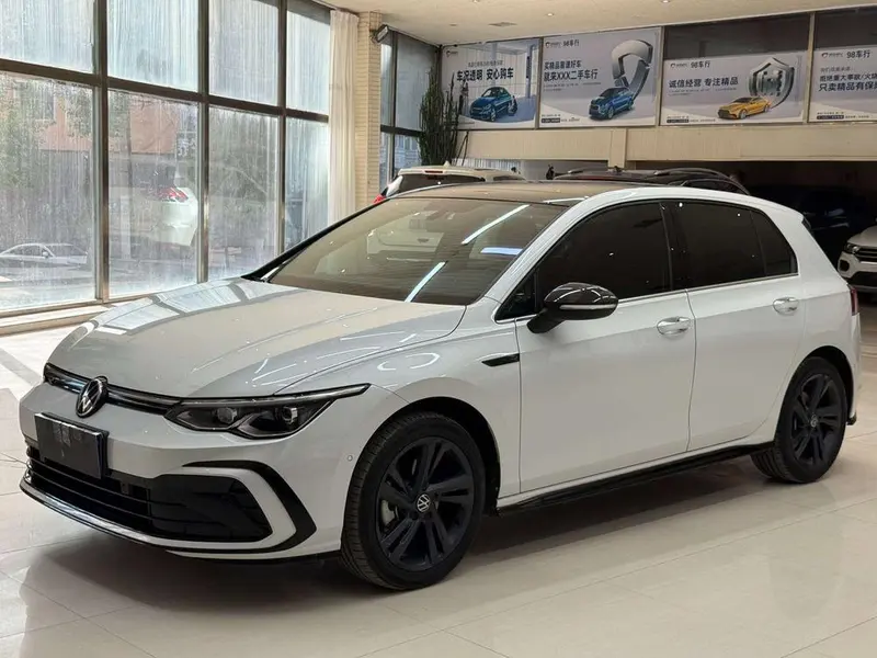 Volkswagen Golf Facelift 280TSI DSG R-Line Lite, 2023 — фото 1