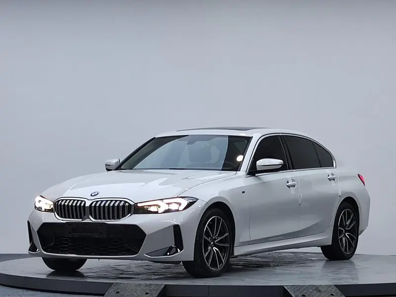BMW 3-Series, 2023