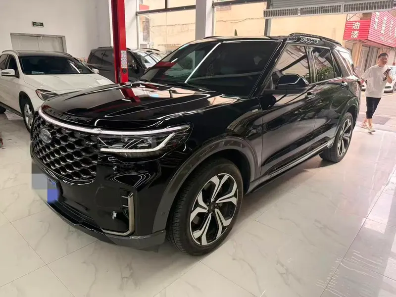 Ford Explorer, 2023
