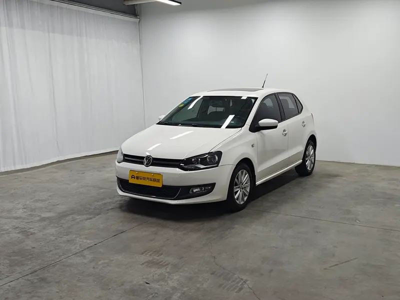 Volkswagen Polo 1.6L Auto Luxury Edition, 2013 — фото 1
