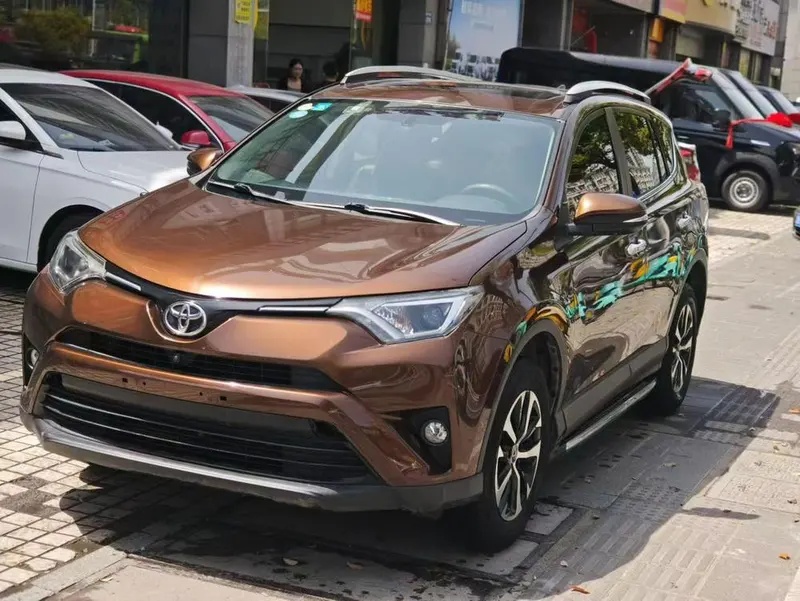 Toyota RAV4 2.0L CVT 2WD Style Edition, 2016 — фото 1