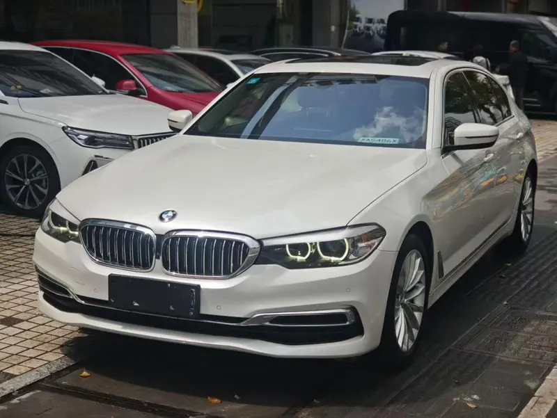 BMW 5-Series, 2020