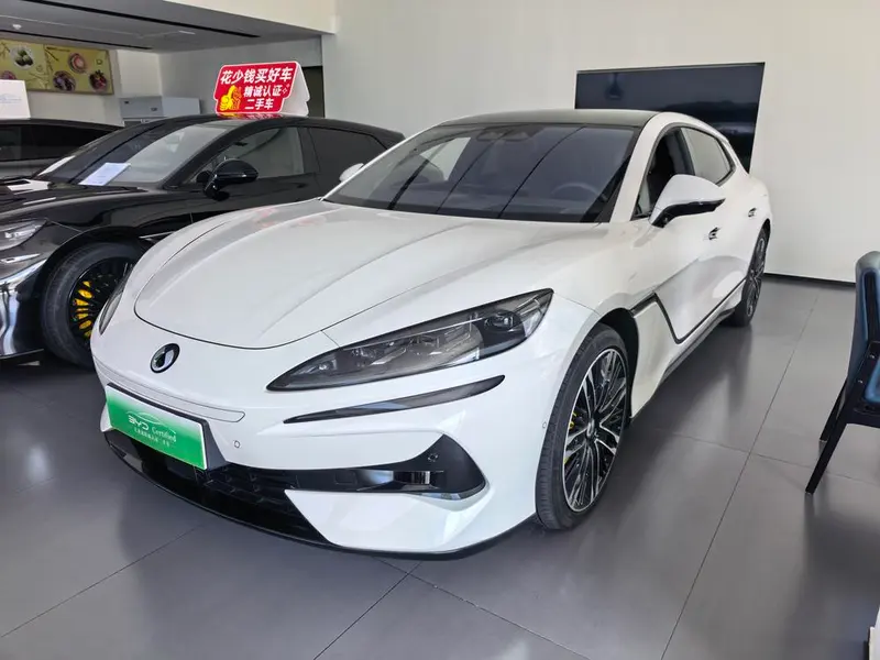 Denza Z9 GT DM, 2024