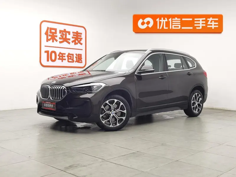 BMW X1 sDrive25Li Leading Version, 2021 — фото 1