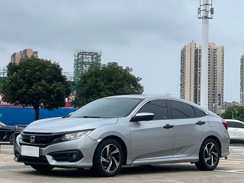 Honda Civic 220TURBO CVT Luxury Edition, 2016 — фото 1