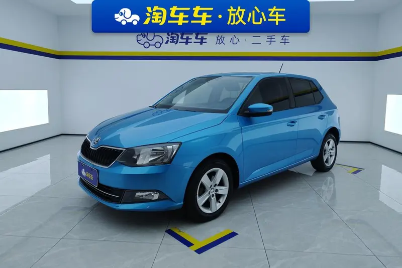 Skoda Fabia 1.4L Auto Edition, 2015 — фото 1