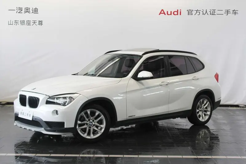 BMW X1 sDrive18i Fashion Edition, 2015 — фото 1