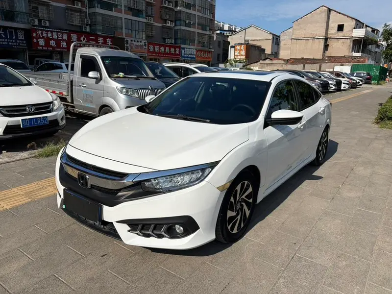 Honda Civic 220TURBO CVT Luxury Edition, 2016 — фото 1