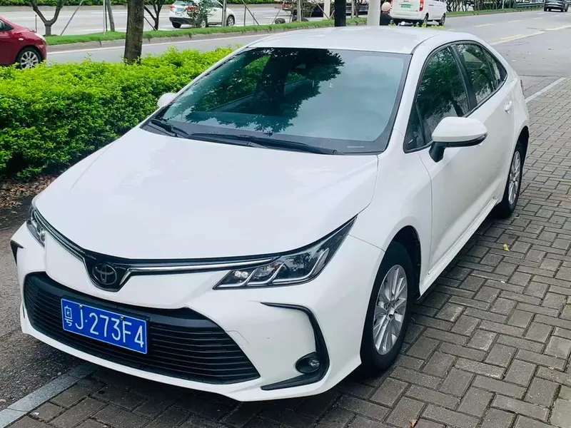Toyota Corolla 1.2T S-CVT GL Edition, 2019 — фото 1