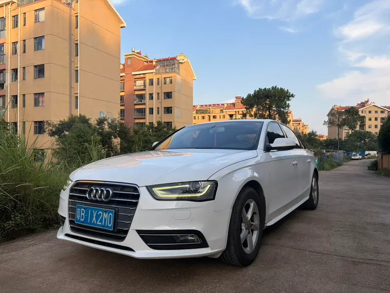 Audi A4L 35 TFSI Auto Standard Version, 2015 — фото 1