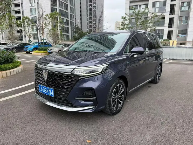 Roewe iMAX8, 2021