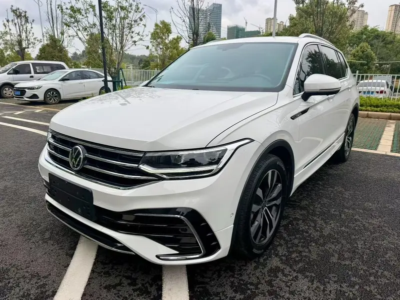 Volkswagen Tiguan L 330TSI Auto 2WD R-Line Edition, 2021 — фото 1