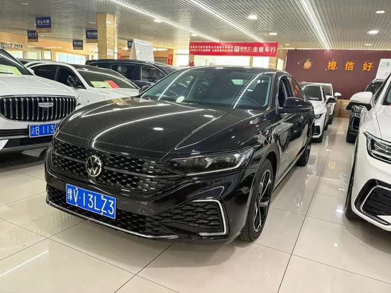 Volkswagen Passat, 2025